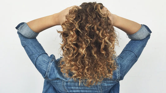 Best Ingredients in a Shampoo for Curly Hair!